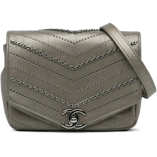 Chanel Sac à bandoulière 2018-2019 Mini Embellished Calfskin Chevron Square grau
