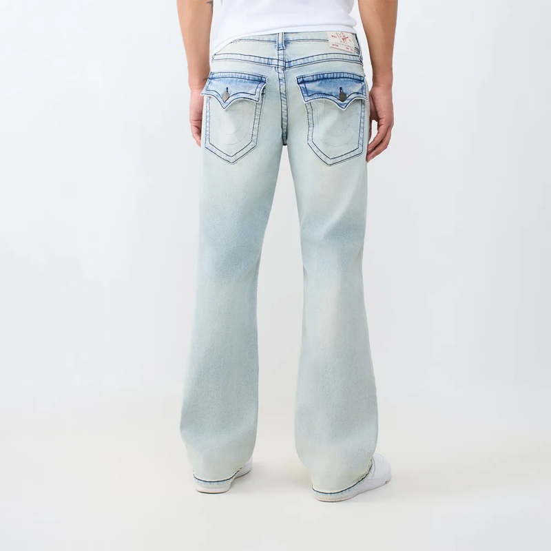 True Religion Jeans - Modell: Billy- Bootcut- Bequeme Passform- Mar hell-blau(Image 4)