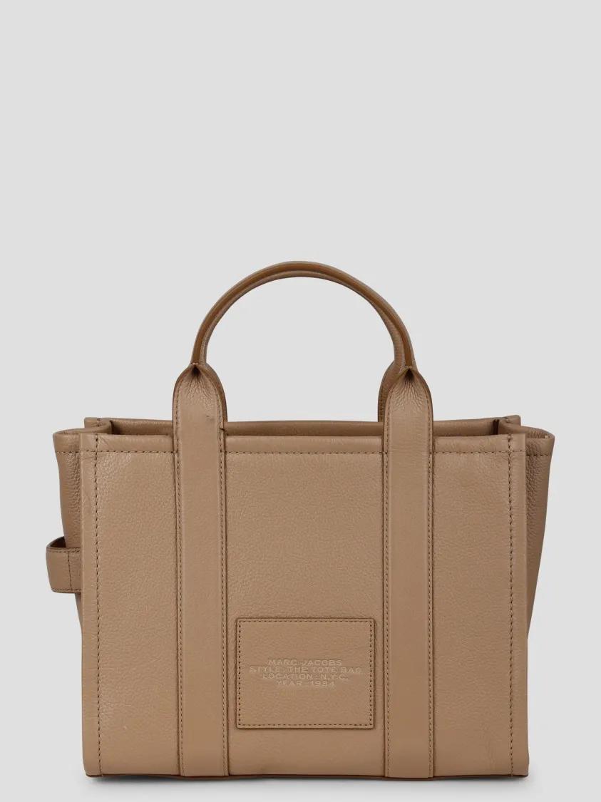 Marc Jacobs Totes & shoppers The Leather Medium Tote Bag in bruin