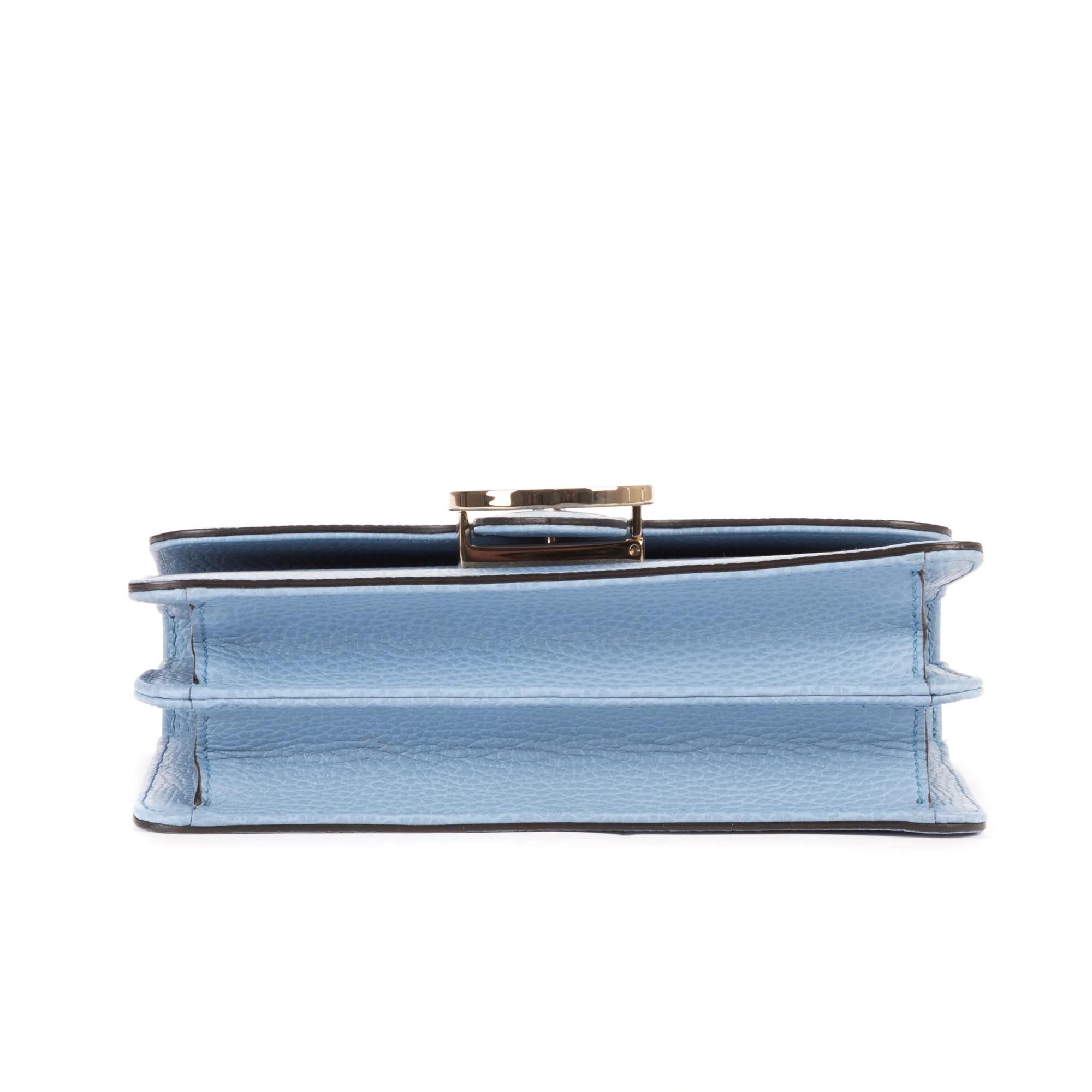 Thumbnail - Gucci Crossbody Bags - Small Interlocking GG Chain Crossbody - Gr. unisize - in Blau - für Damen