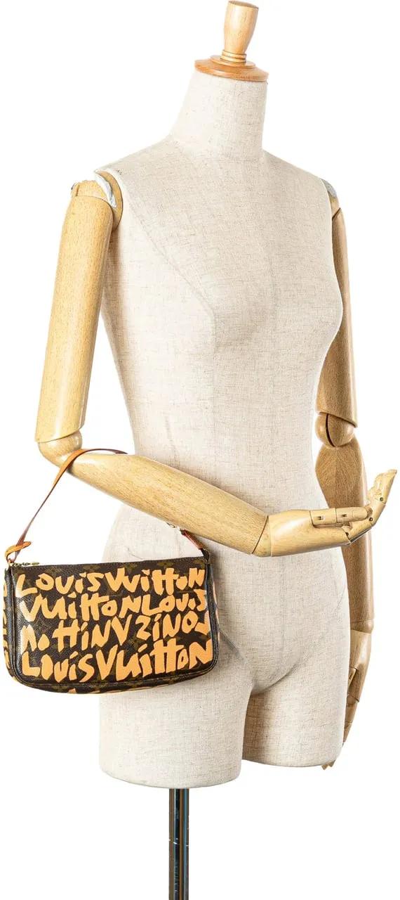 Thumbnail - Louis Vuitton Hobo Bags - Stephen Sprouse Monogram Graffiti Pochette Accesso - Gr. unisize - in Braun - für Damen