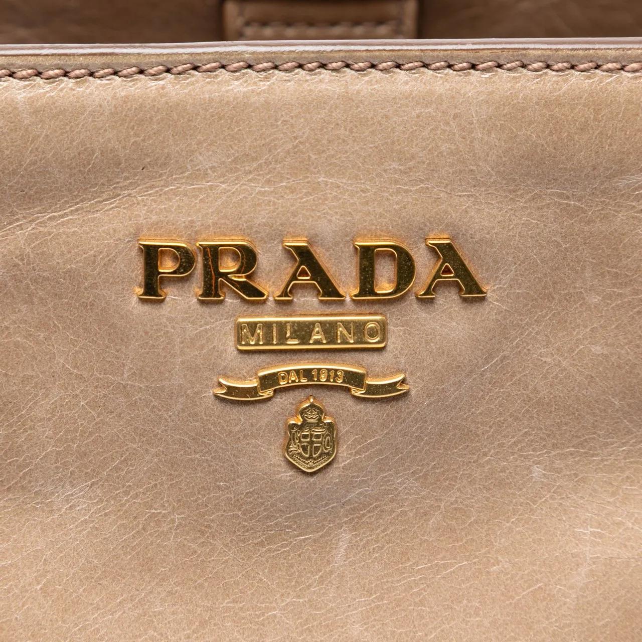 Thumbnail - Prada Hobo Bags - Vitello Shine Open Convertible Tote - Gr. unisize - in Braun - für Damen