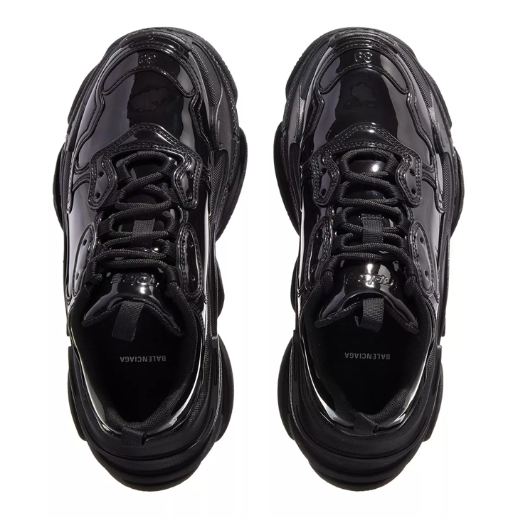 Triple s store black