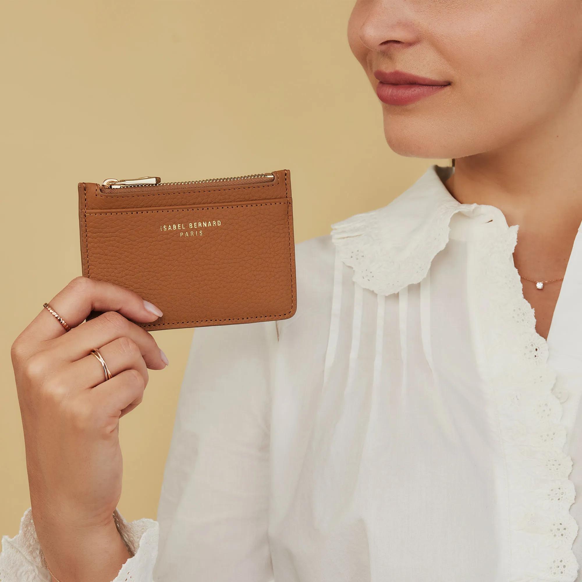 Thumbnail - Isabel Bernard Portemonnaie - Honoré Aveline Camel Calfskin Leather Card Holder - Gr. unisize - in Cognacbraun - für Dam...
