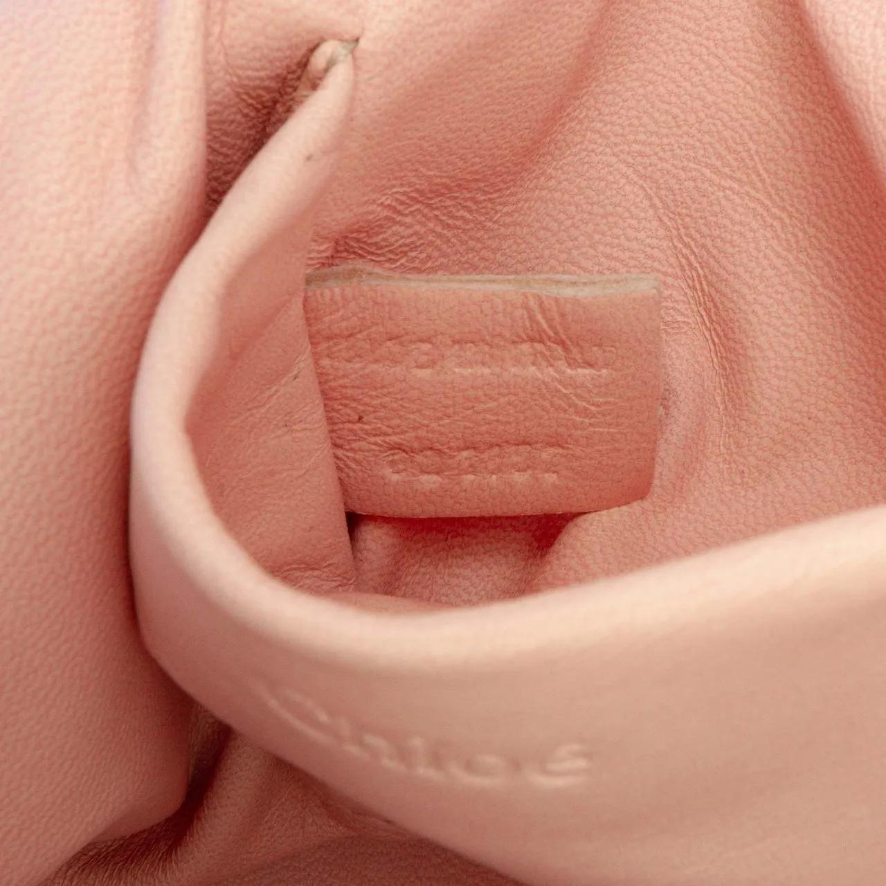 Thumbnail - Chloé Hobo Bags - Medium Goatskin Elsie Crossbody - Gr. unisize - in Braun - für Damen