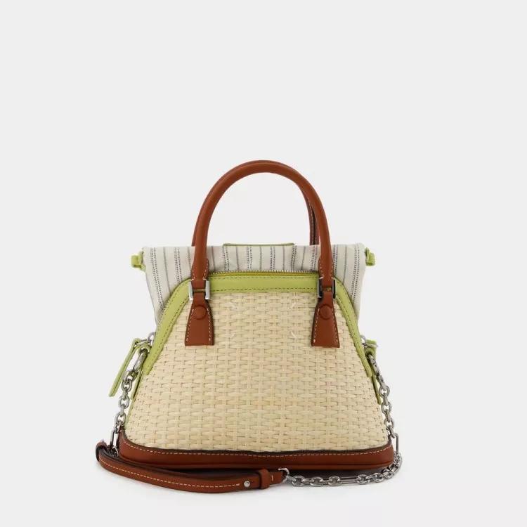 Maison Margiela Shoppers 5Ac Classique Micro Handbag Cèdro in beige