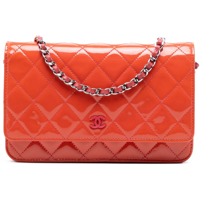 Chanel Schultertasche CC Quilted Patent Wallet On Chain orange