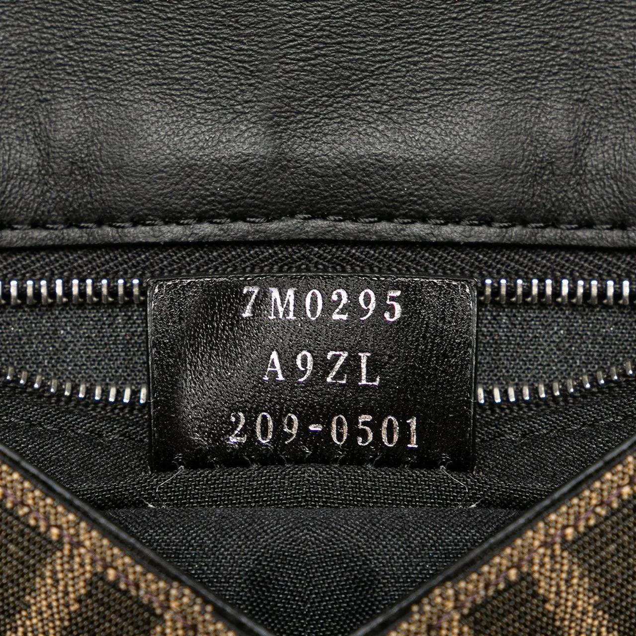 Fendi Heuptassen 2010-2023 Zucca Canvas Convertible Belt Bag in bruin