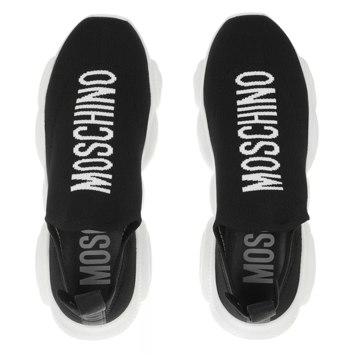 Slip clearance on moschino