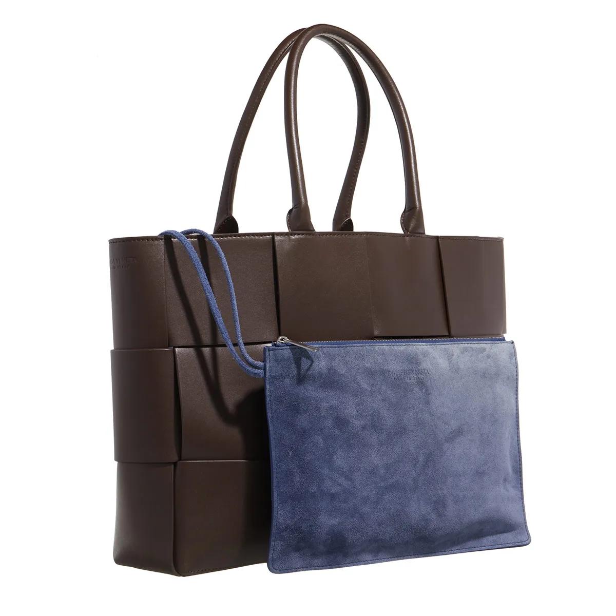 Bottega Veneta Shoppers Chocolate Medium Arco Shopping Bag in bruin