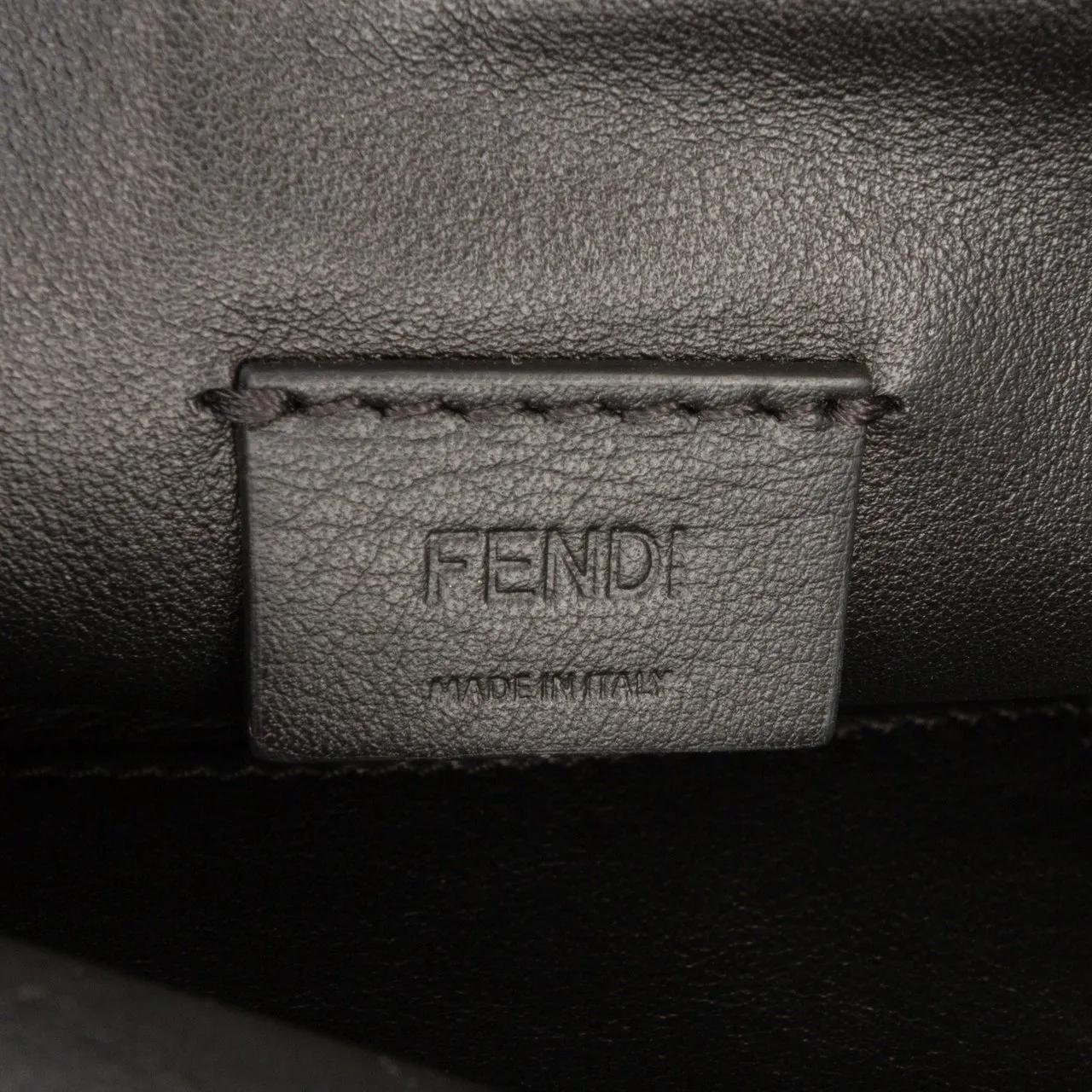 Thumbnail - Fendi Hobo Bags - Mini Zucca Shearling Chain Baguette Satchel - Gr. unisize - in Braun - für Damen