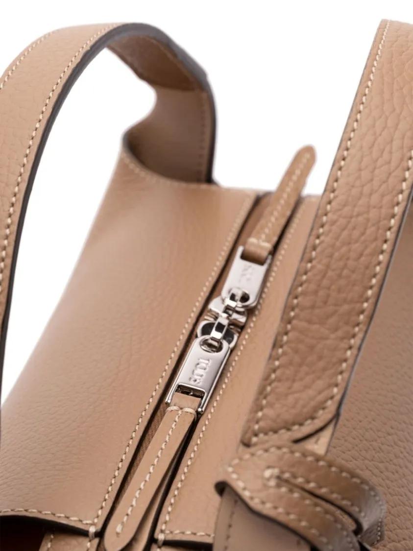 TOD'S Crossbody bags Structured Leather Handbag With Versatile Carrying in bruin