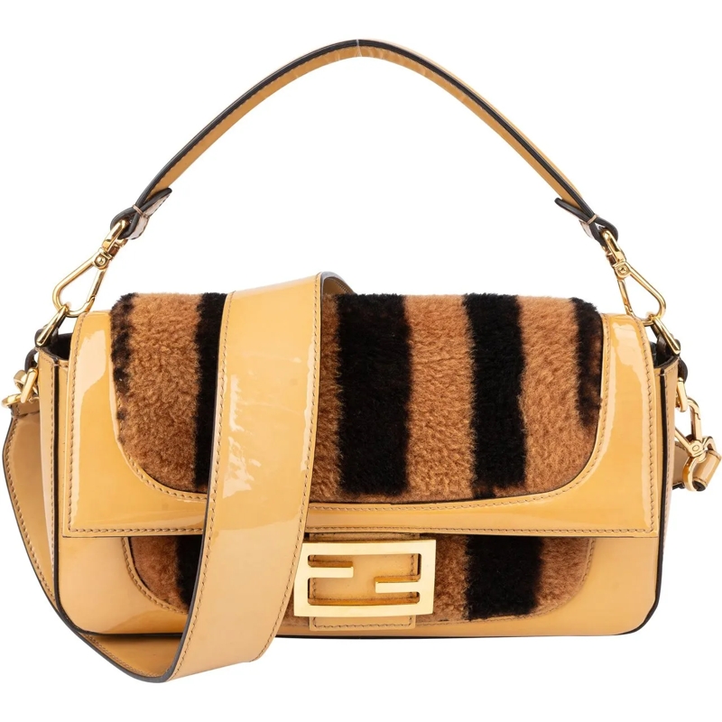 Fendi Schultertasche Fendi Shearling Baguette Buckle Handbag beige