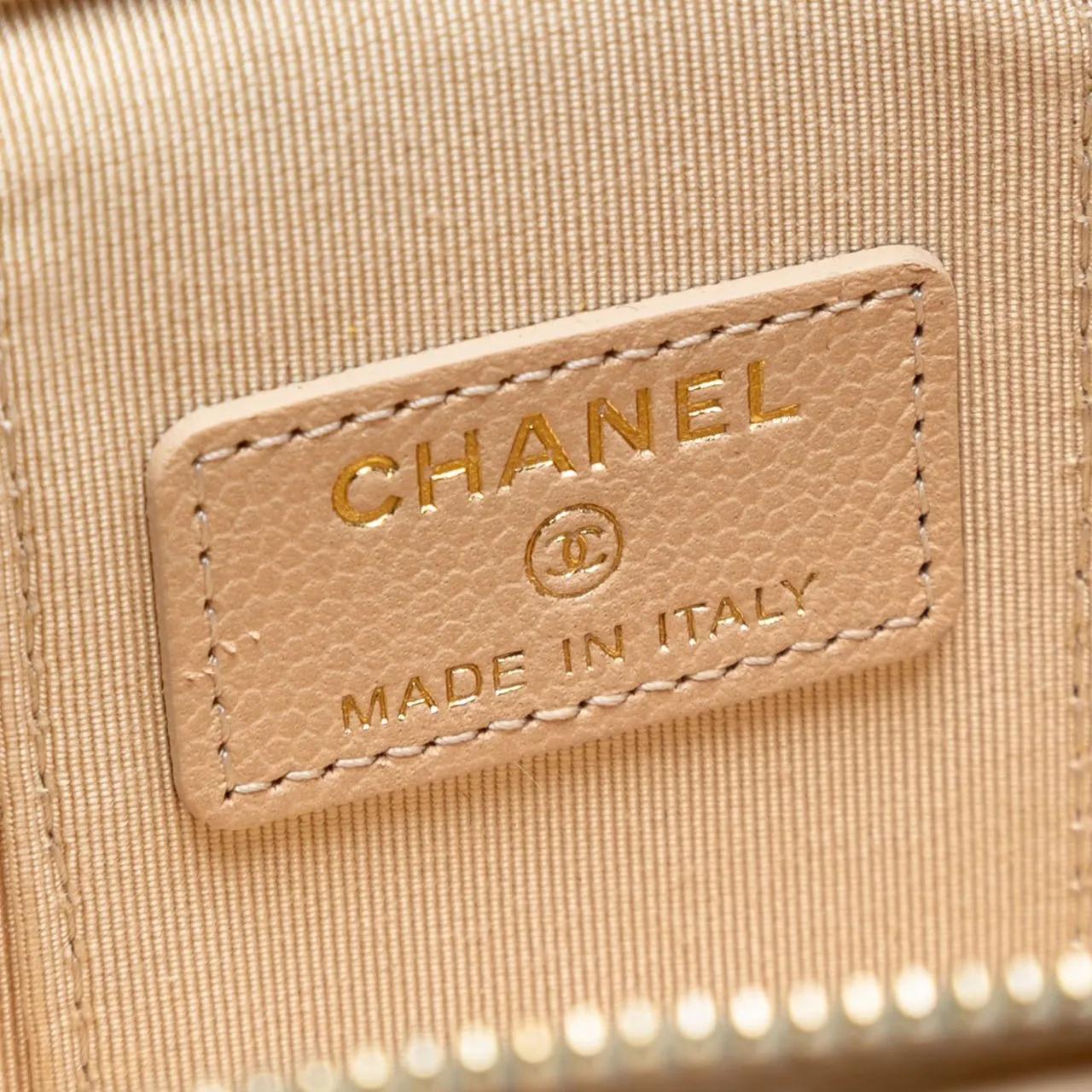 Thumbnail - Chanel Clutches - Mini Quilted Iridescent Caviar Pearl On Top Vanity - Gr. unisize - in Braun - für Damen