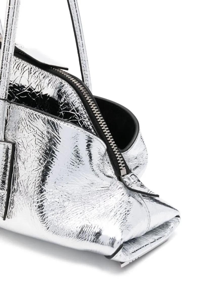 The Attico Crossbody bags Metallic Silver Handbag With Crinkled Texture in zilver