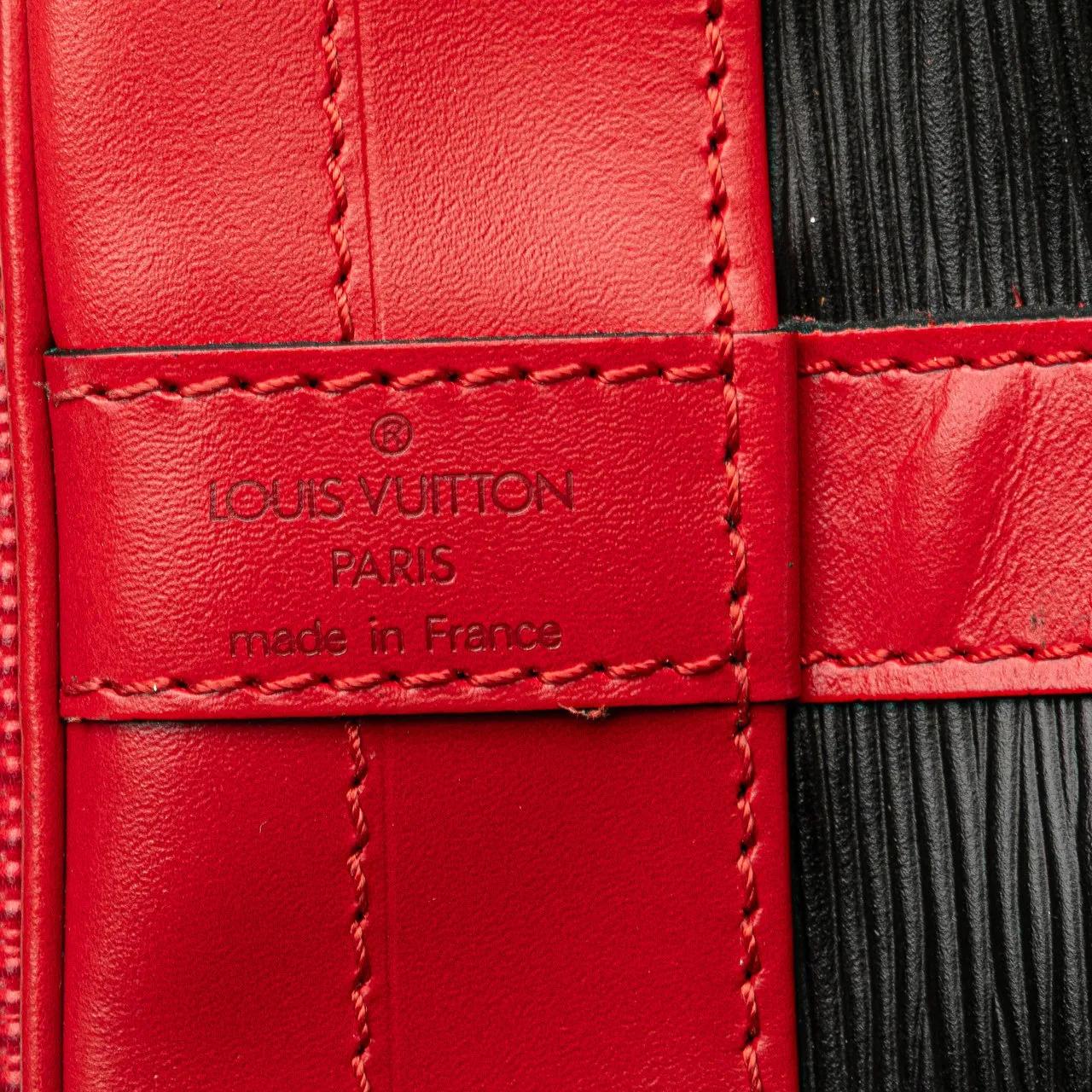 Thumbnail - Louis Vuitton Hobo Bags - Epi Bicolor Noe GM - Gr. unisize - in Schwarz - für Damen