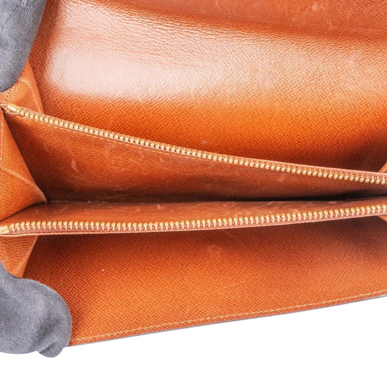 Thumbnail - Louis Vuitton Portemonnaie - Louis Vuitton Canvas Monogram Sarah Wallet - Gr. unisize - in Braun - für Damen