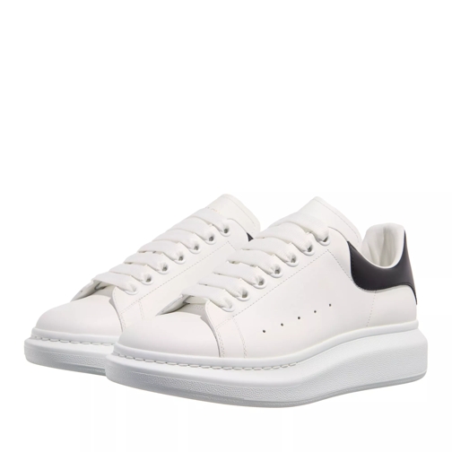 Alexander McQueen Mc Queen Oversize Velour Kappe 9061 white/black låg sneaker