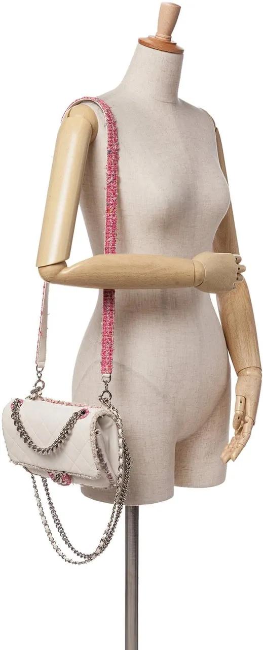 Thumbnail - Chanel Hobo Bags - Quilted Lambskin and Tweed Elegant Trim Flap - Gr. unisize - in Weiß - für Damen
