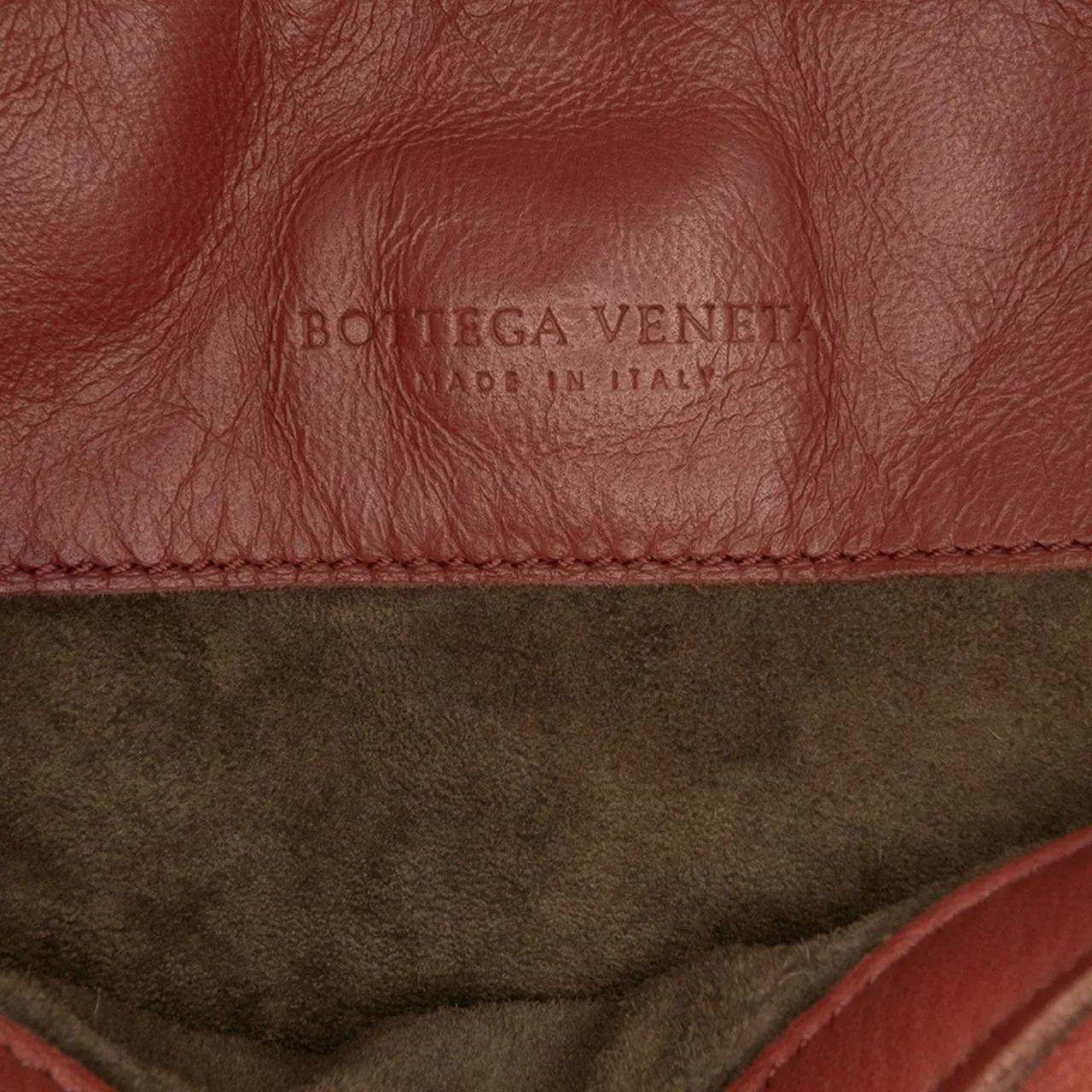 Thumbnail - Bottega Veneta Hobo Bags - Nappa Intrecciato Flap Satchel - Gr. unisize - in Rot - für Damen