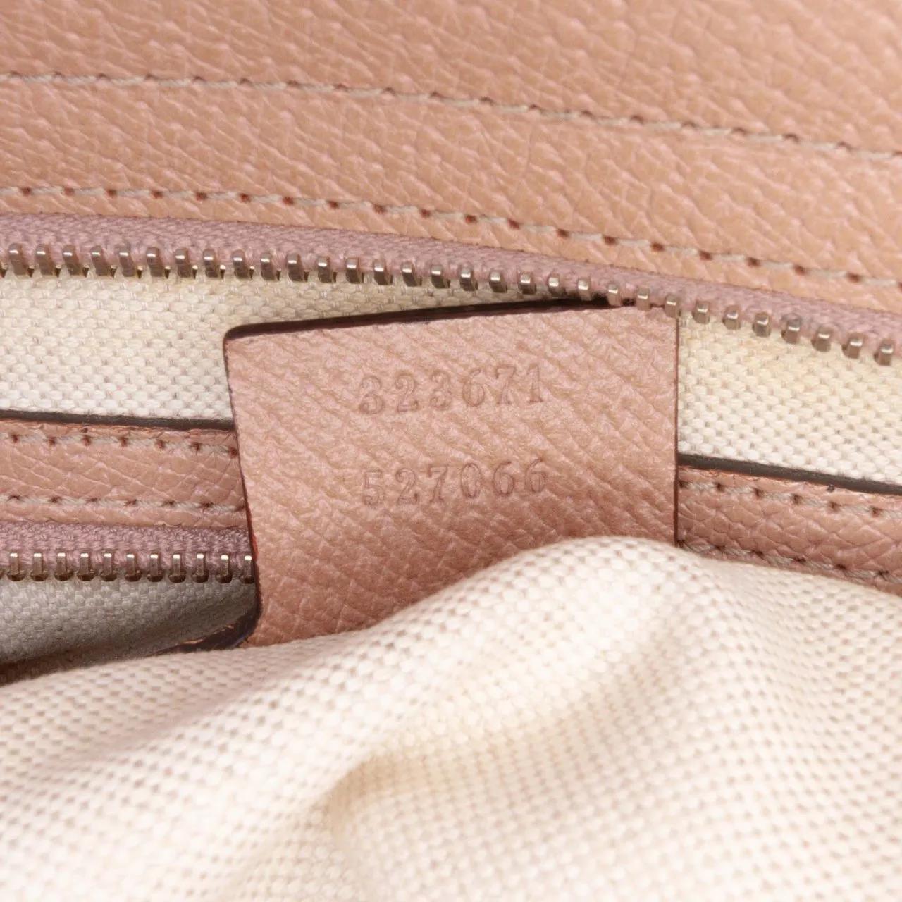 Thumbnail - Gucci Shopper - GG Canvas and Leather Bree Tote - Gr. unisize - in Gold - für Damen