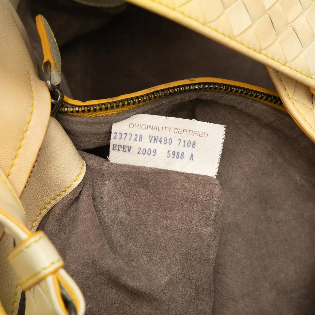 Thumbnail - Bottega Veneta Hobo Bags - Nappa Intrecciato Nuance Bucket Bag - Gr. unisize - in Gelb - für Damen