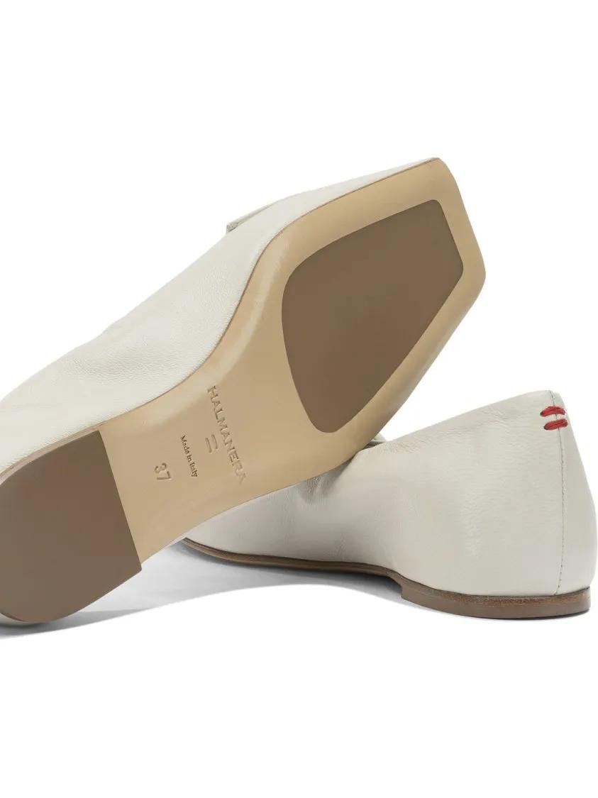 Thumbnail - Pointed Toe Loafers With Decorative Strap And Meta - Gr. 40 (EU) - in Grau