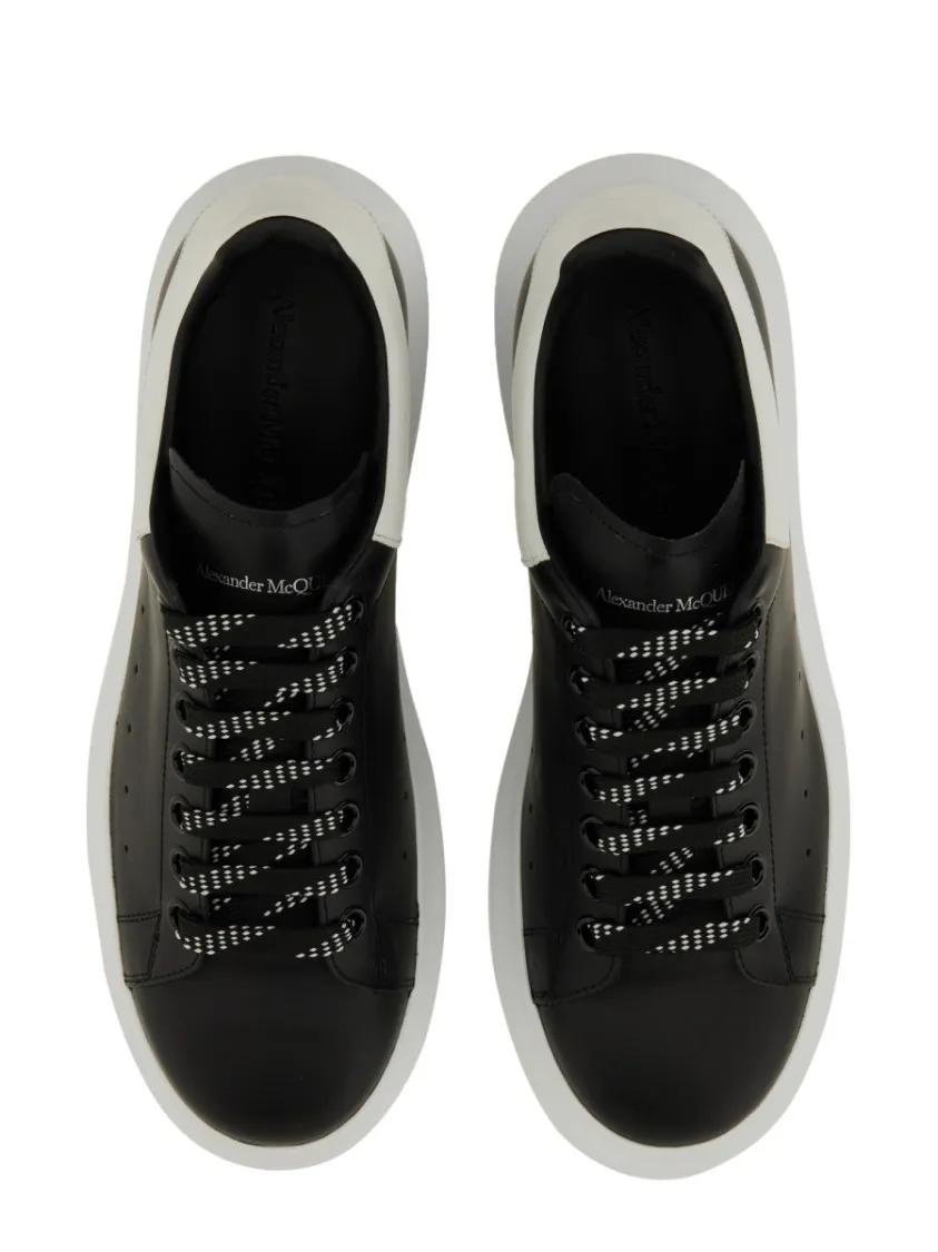 Thumbnail - Alexander McQueen Low-Top Sneaker - Oversized Sneaker - Gr. 46 (EU) - in Schwarz - für Damen