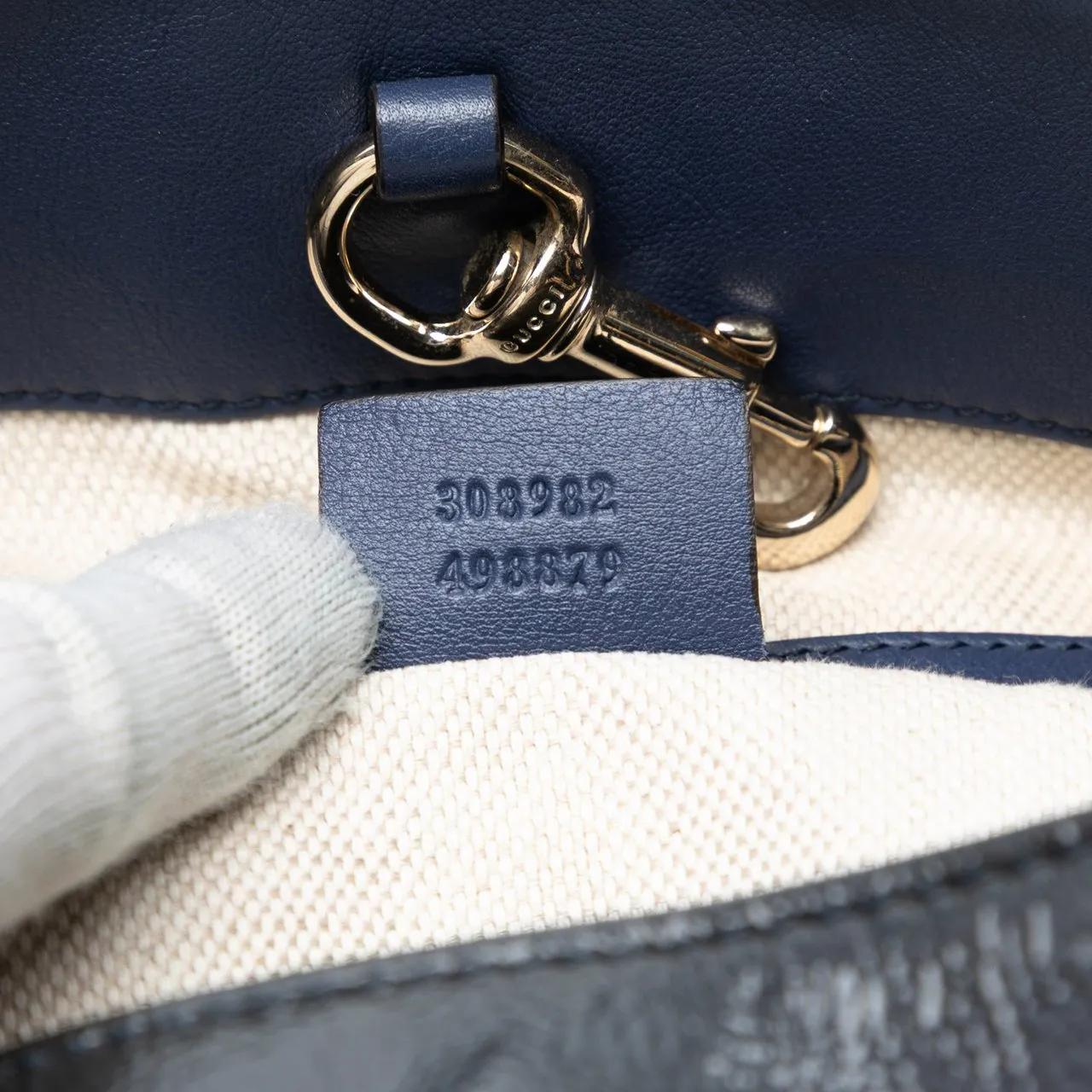 Thumbnail - Gucci Shopper - Medium Patent Soho Chain Tote - Gr. unisize - in Blau - für Damen