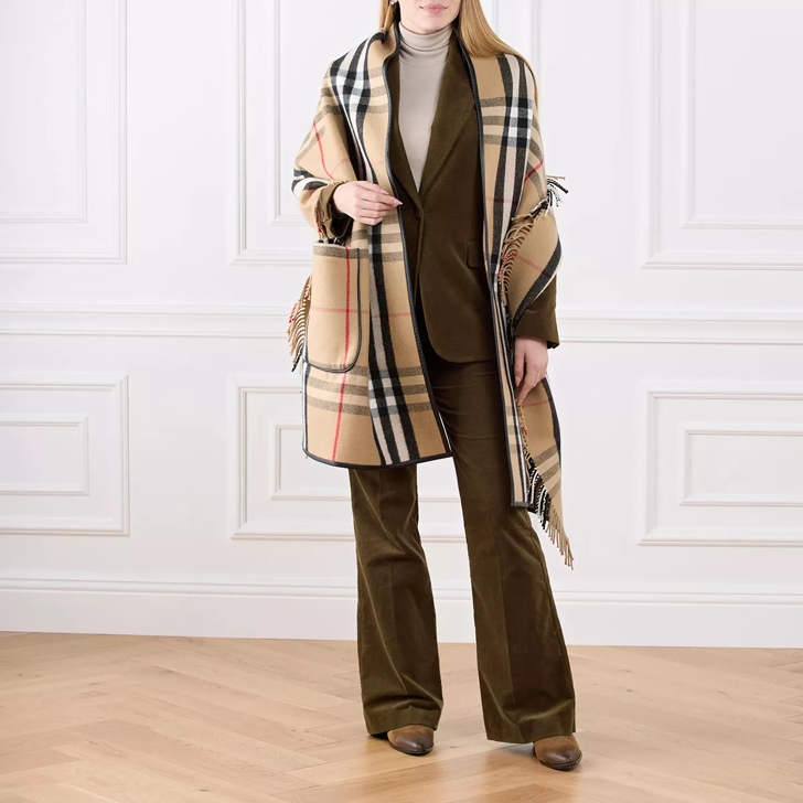 Burberry clearance cape scarf