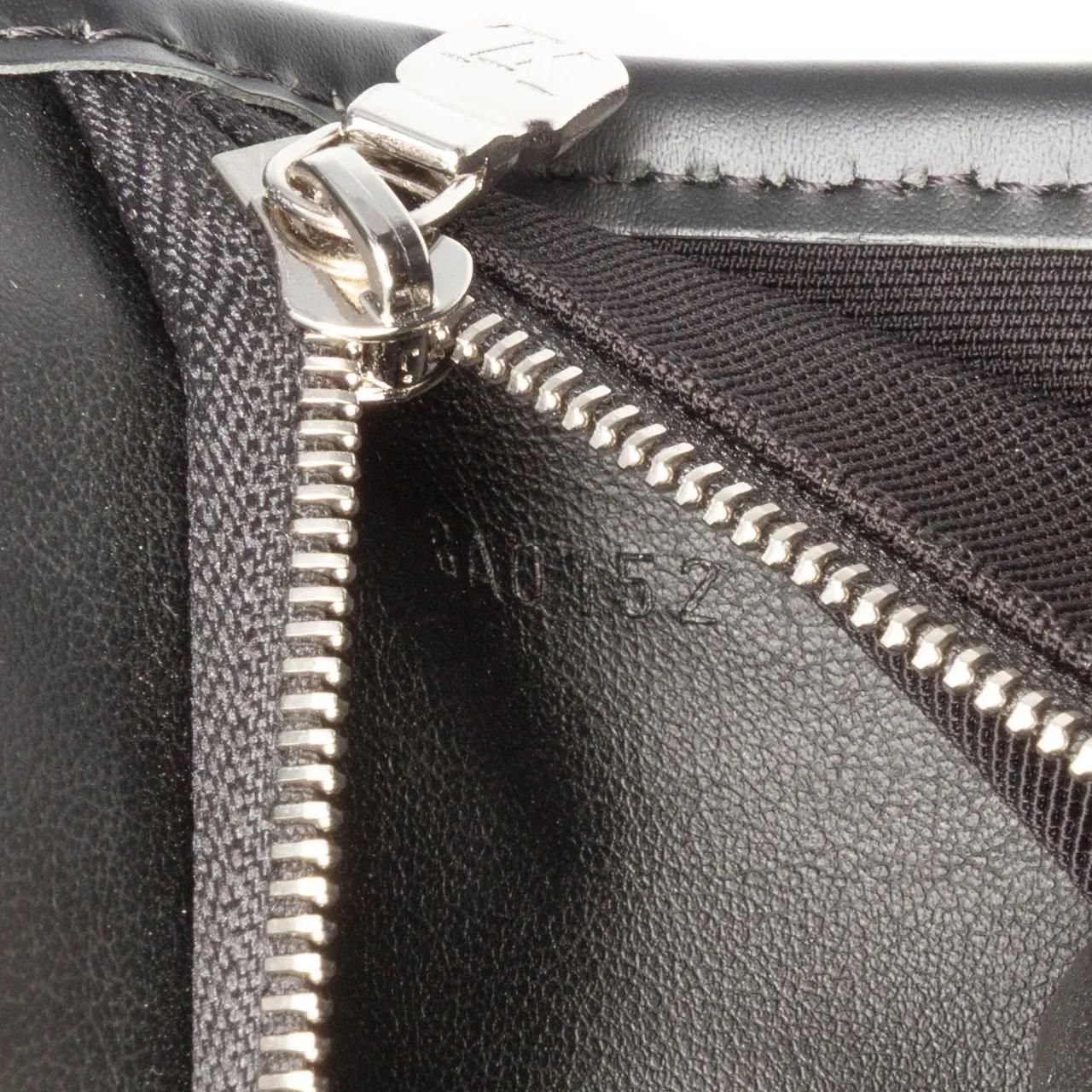 Thumbnail - Louis Vuitton Kosmetiktaschen - Damier Graphite Hanging Toiletry Kit Pouch - Gr. unisize - in Schwarz - für Damen