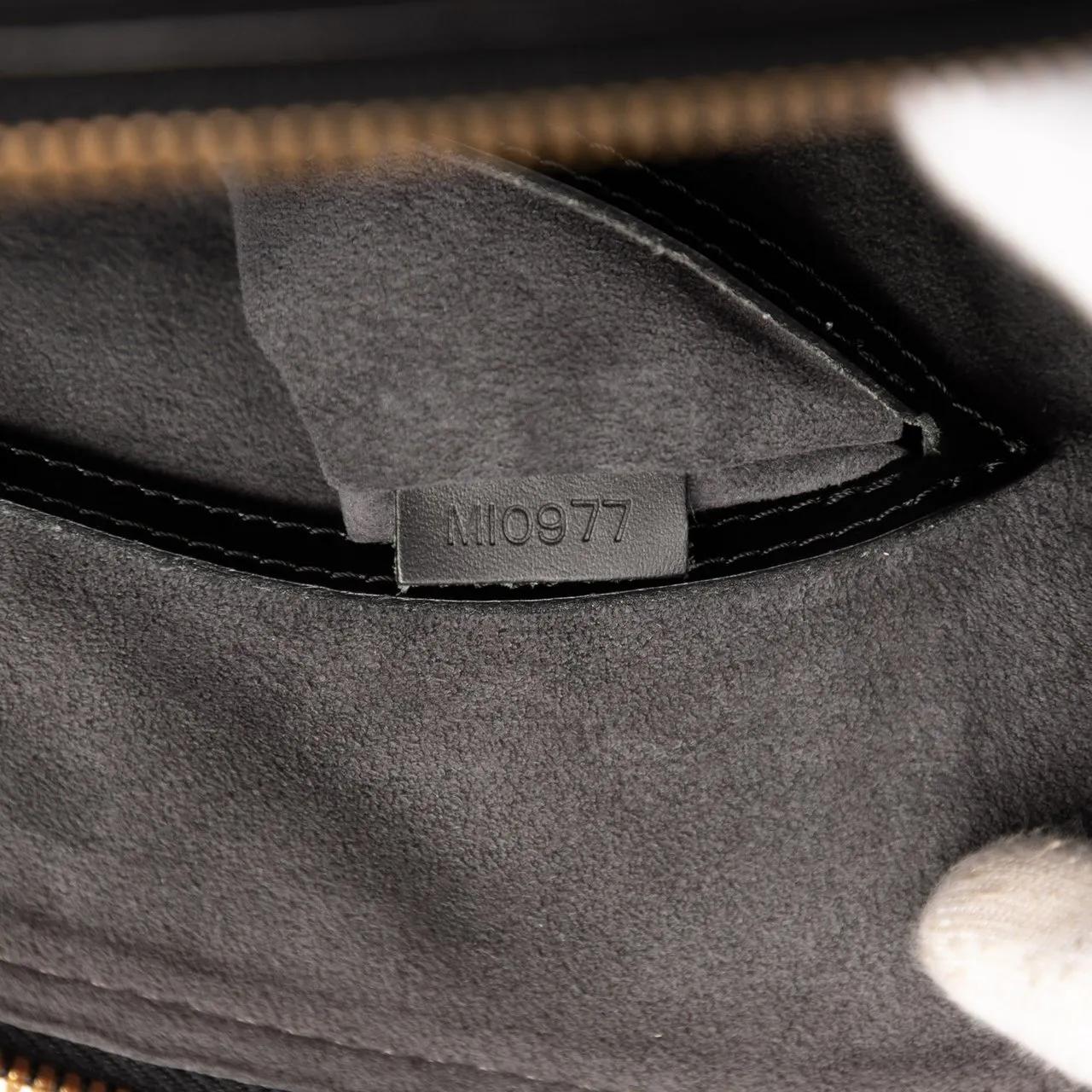 Thumbnail - Louis Vuitton Crossbody Bags - Epi Alma PM - Gr. unisize - in Schwarz - für Damen