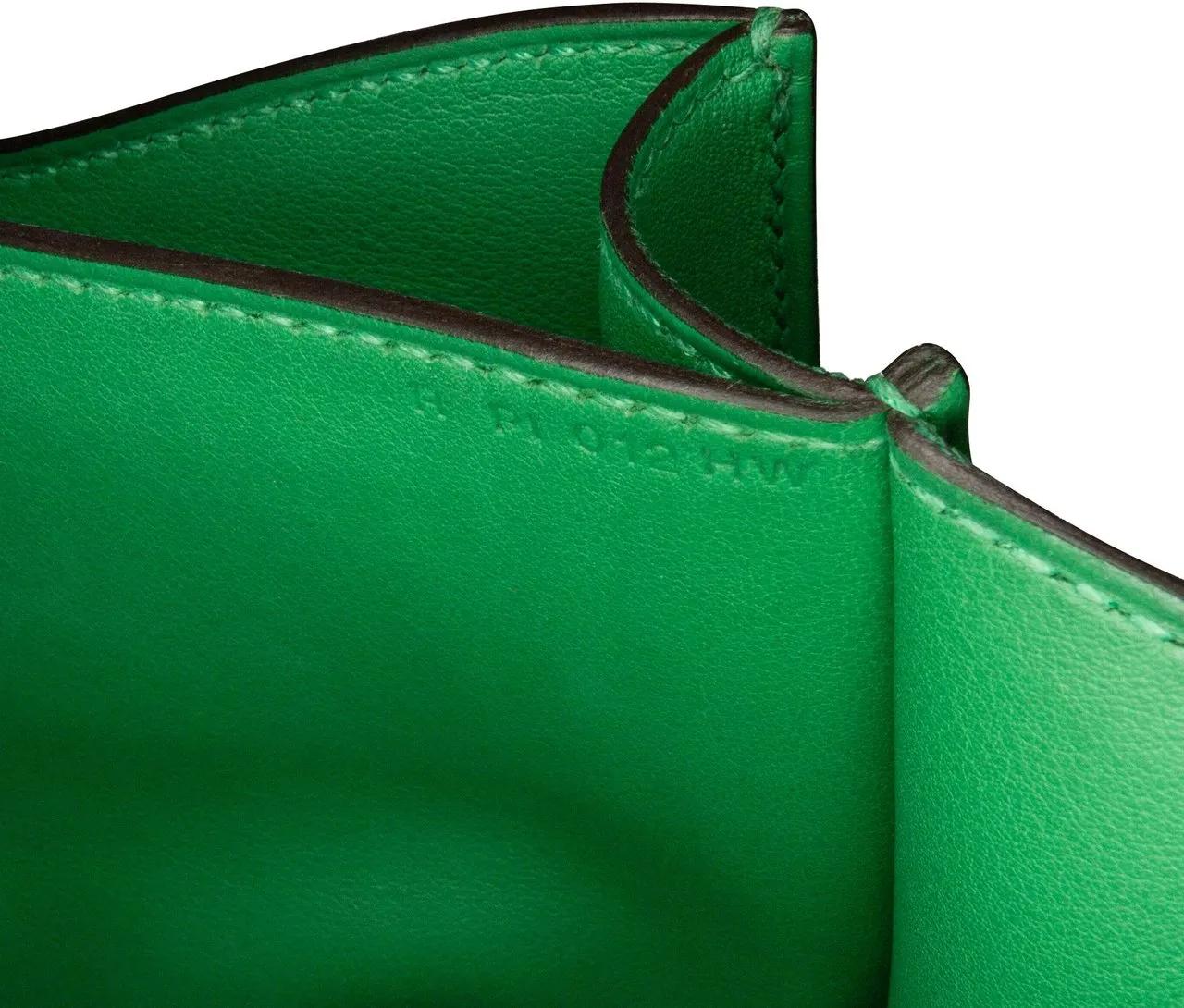 Hermès Hobo bags Swift Constance 24 in groen
