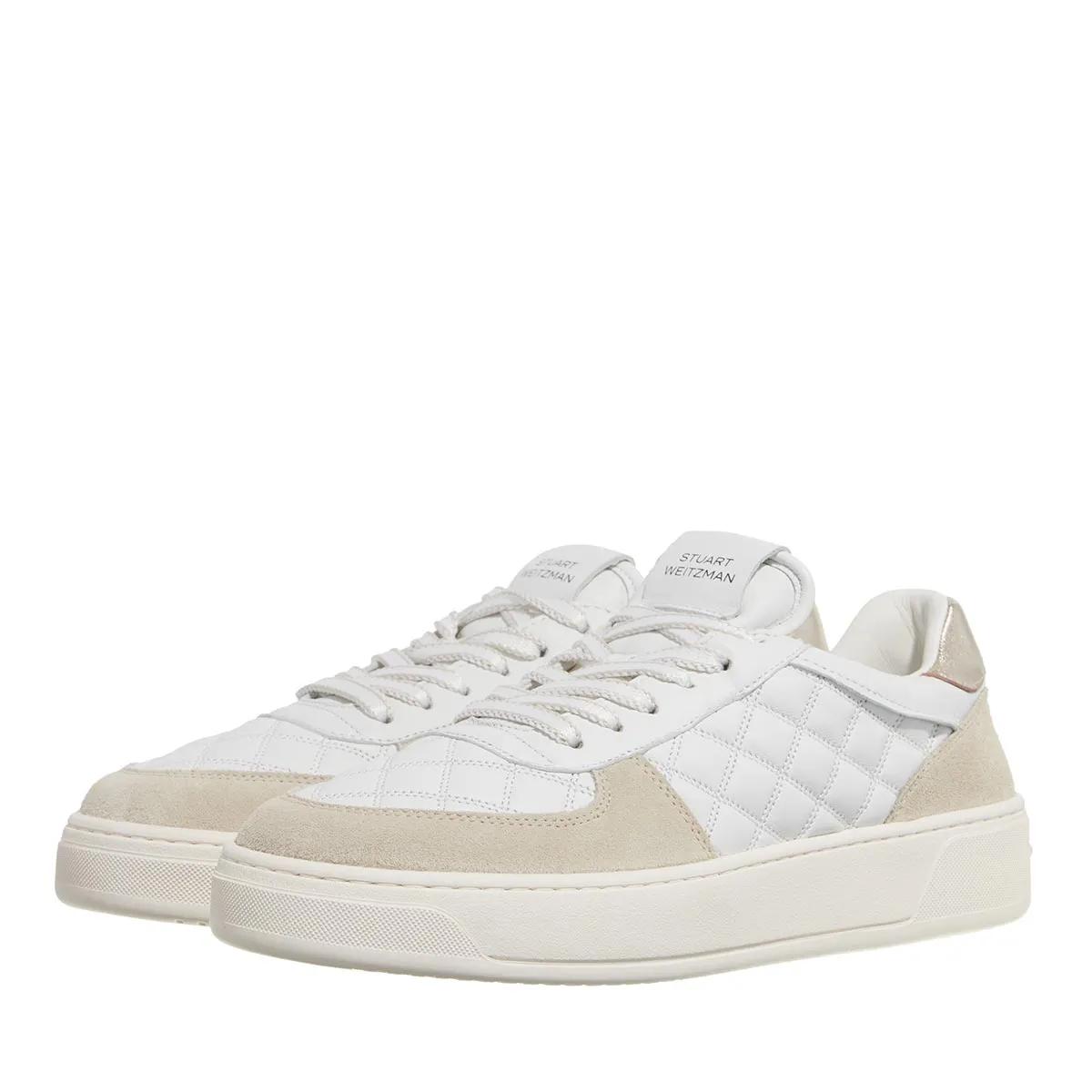 STUART WEITZMAN SW コトサイト モノクラム スニカ 【関税込】 SW COURTSIDE MONOGRAM SNEAKER in WHITE/LIGHT BEIGE for Women