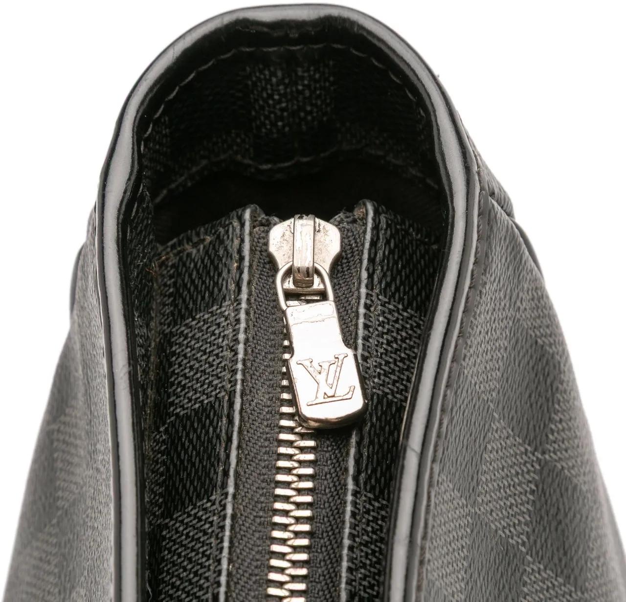 Thumbnail - Louis Vuitton Hobo Bags - Damier Graphite Tadao PM - Gr. unisize - in Schwarz - für Damen