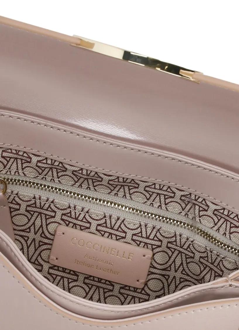 Coccinelle Shoppers Dew Small Bag in roze