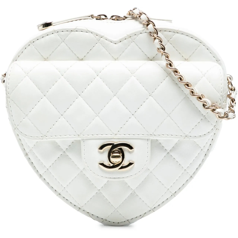 Chanel Schultertasche Lambskin CC in Love Heart Crossbody weiß