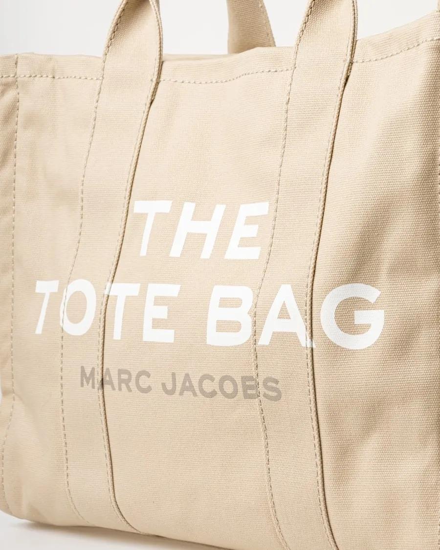 Marc Jacobs Shoppers & Totes Rectangular Canvas Tote With Logo Print in beige