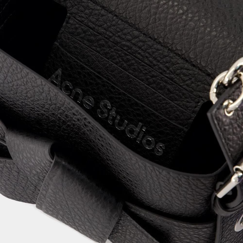 Acne Studios Hobo bags Musubi Shoulder Bag Leather Black in zwart