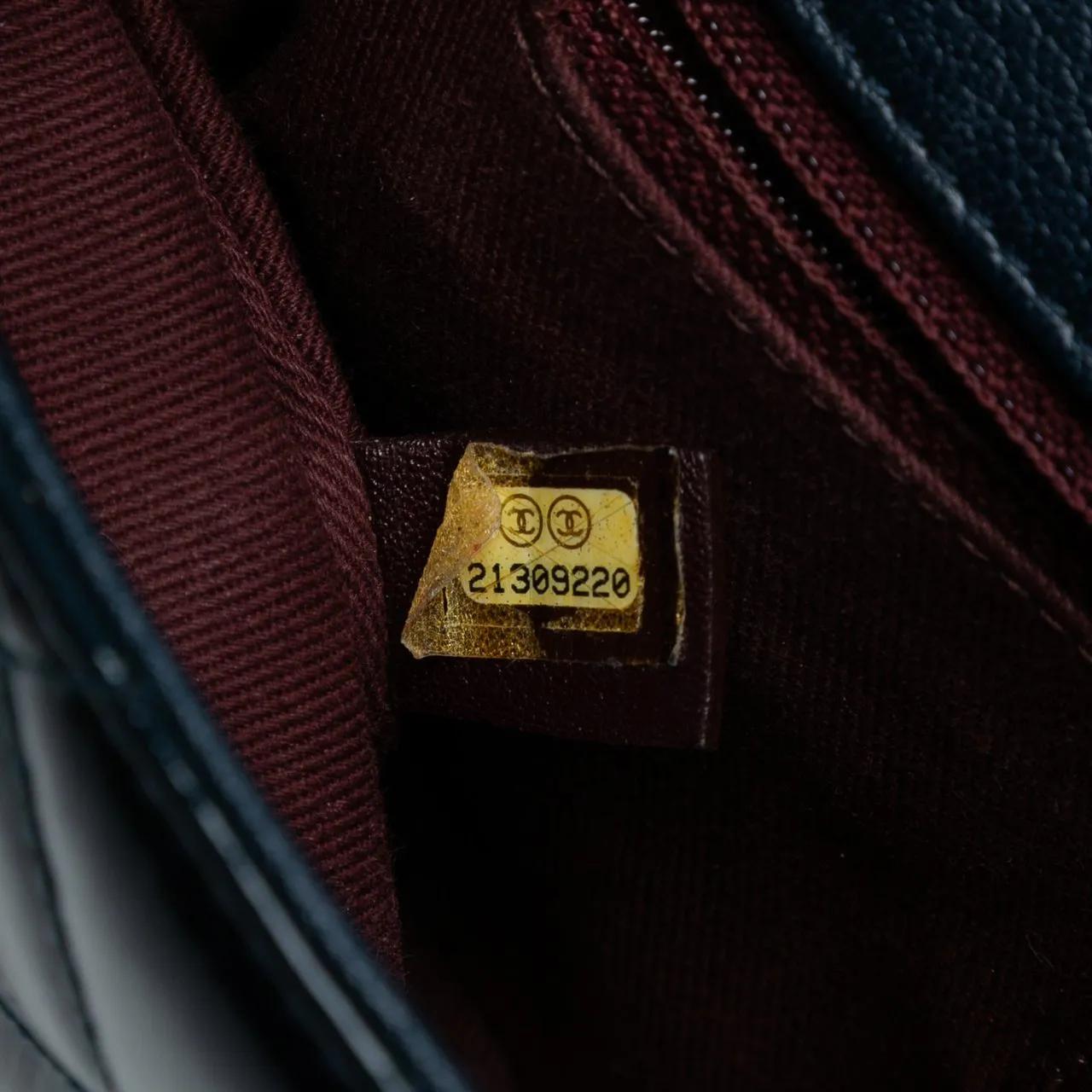 Thumbnail - Chanel Hobo Bags - Paris-Salzburg Medium Patent Goatskin CC Eyelet Fl - Gr. unisize - in Blau - für Damen