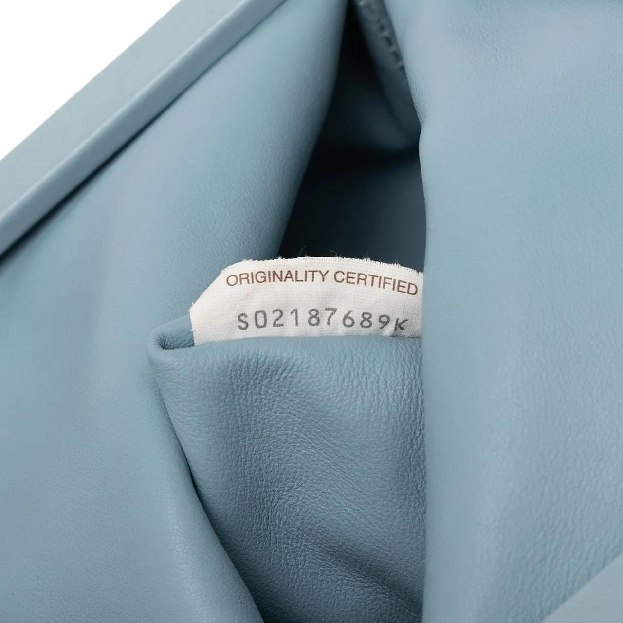 Thumbnail - Bottega Veneta Clutches - Leather BV Trine Angular Clutch - Gr. unisize - in Blau - für Damen