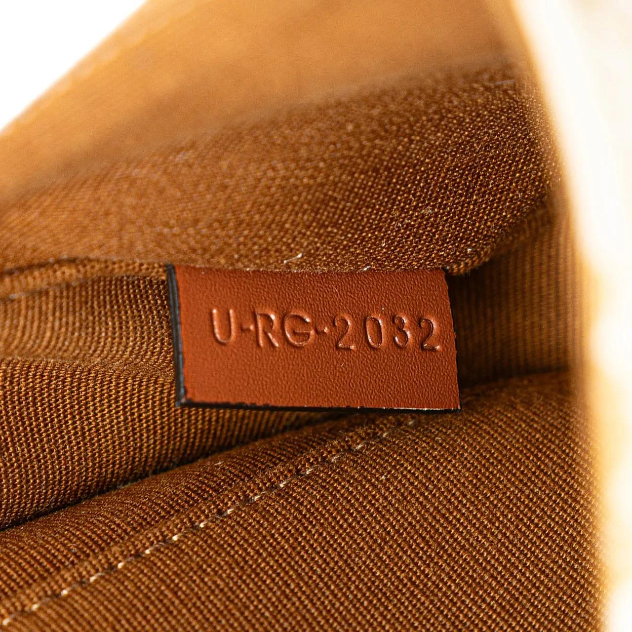 Thumbnail - Celine Hobo Bags - Mini Triomphe Coated Canvas Besace Crossbody - Gr. unisize - in Weiß - für Damen