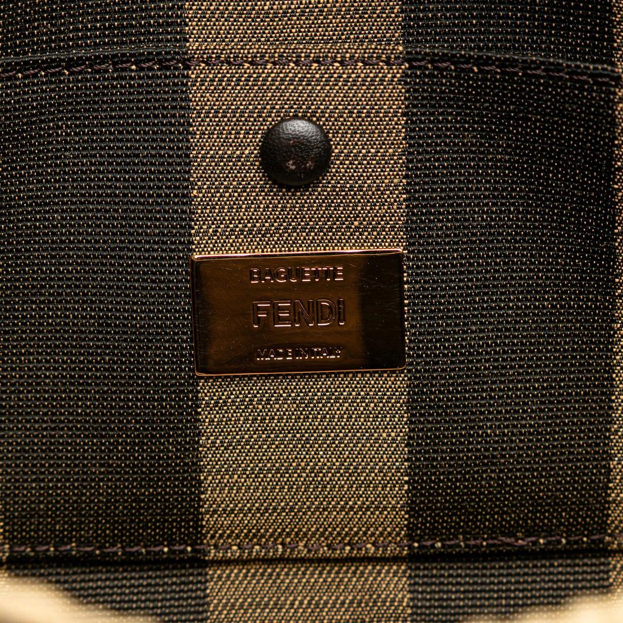 Thumbnail - Fendi Hobo Bags - Pequin Gingham Canvas And Raffia Baguette Satchel - Gr. unisize - in Braun - für Damen