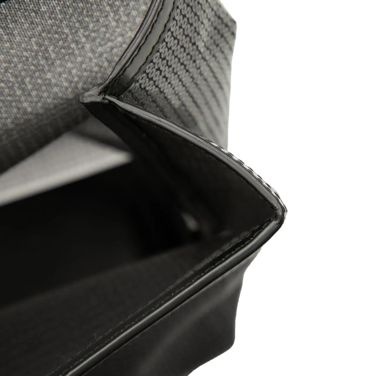 Thumbnail - Prada Shopper - Large Sequined Mesh Logo Tote - Gr. unisize - in Schwarz - für Damen