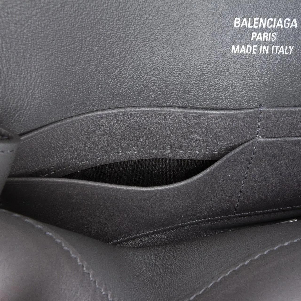 Thumbnail - Balenciaga Hobo Bags - Small Smooth Calfskin Bel Air Clutch On Strap - Gr. unisize - in Grau - für Damen