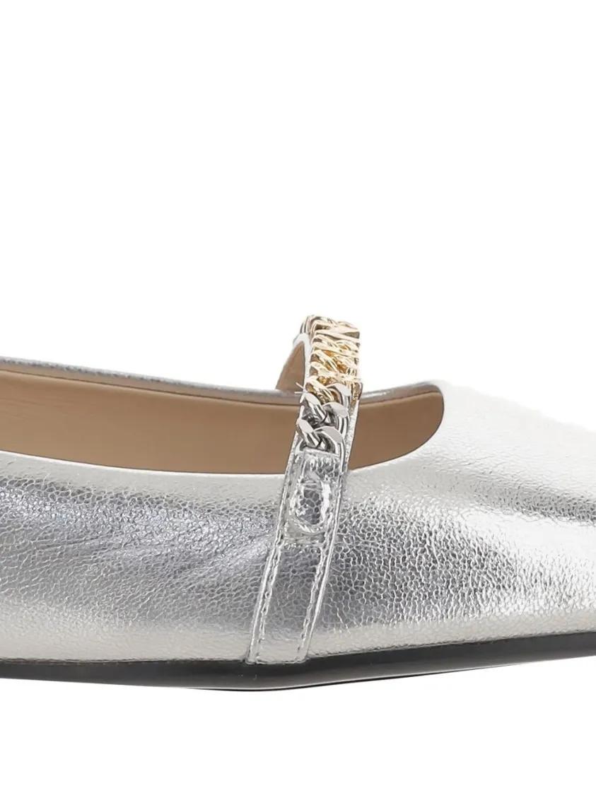 Thumbnail - Pointed Toe Flats With Metallic Silver Finish And - Gr. 38 (EU) - in Silber