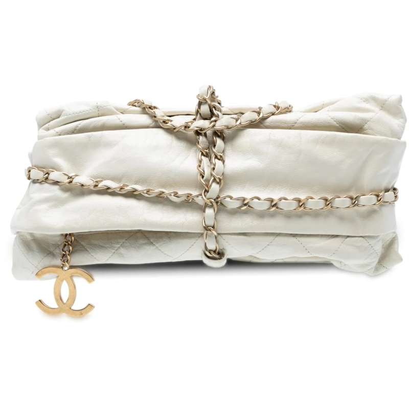 Chanel Schultertasche Quilted Calfskin Midnight Swim Baluchon Bag weiß