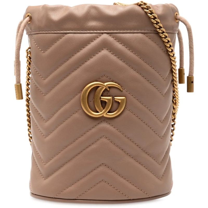 Gucci Schultertasche Small GG Marmont Leather Matelasse Bucket Bag braun