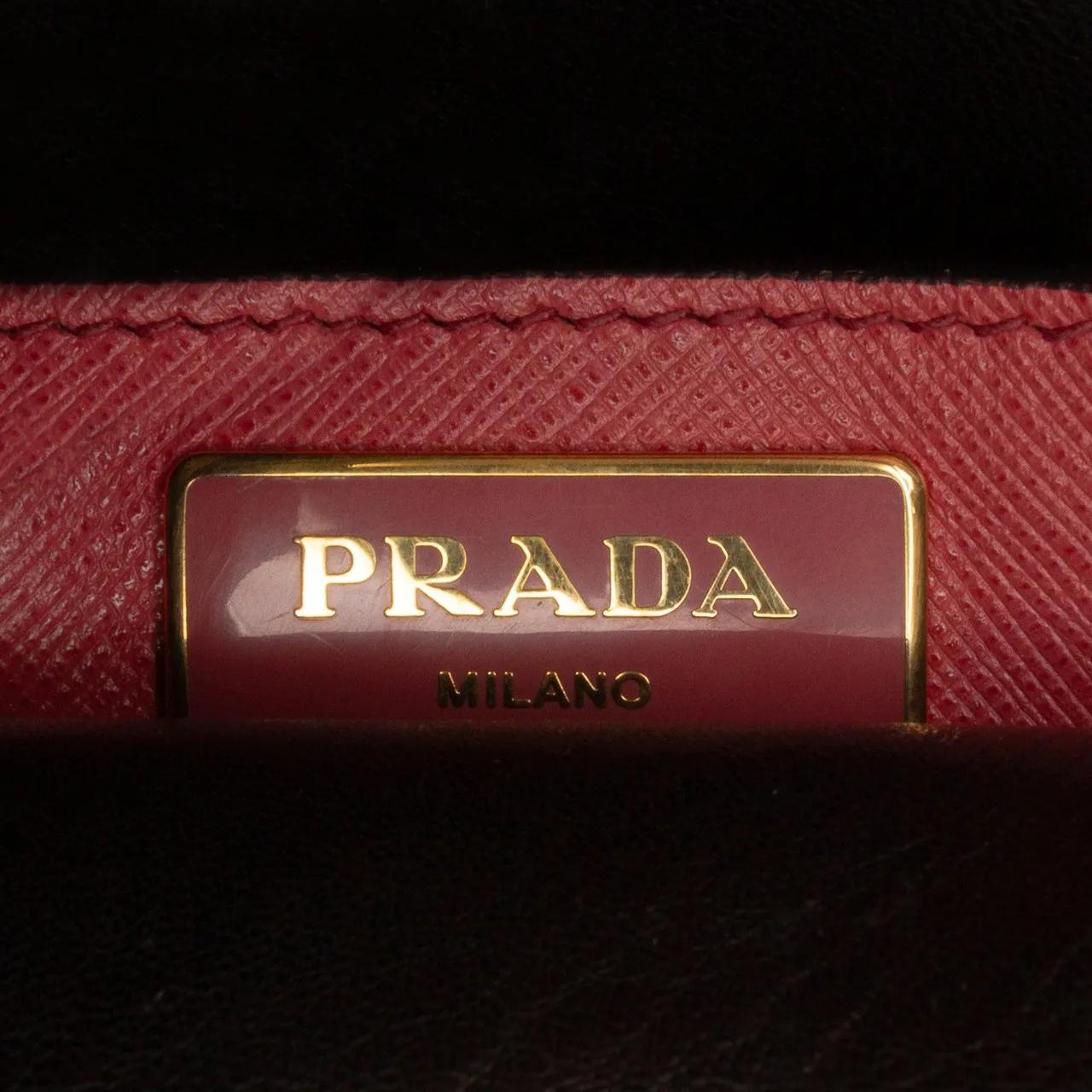 Thumbnail - Prada Hobo Bags - Saffiano Soft Triple Pocket Tote - Gr. unisize - in Gold - für Damen