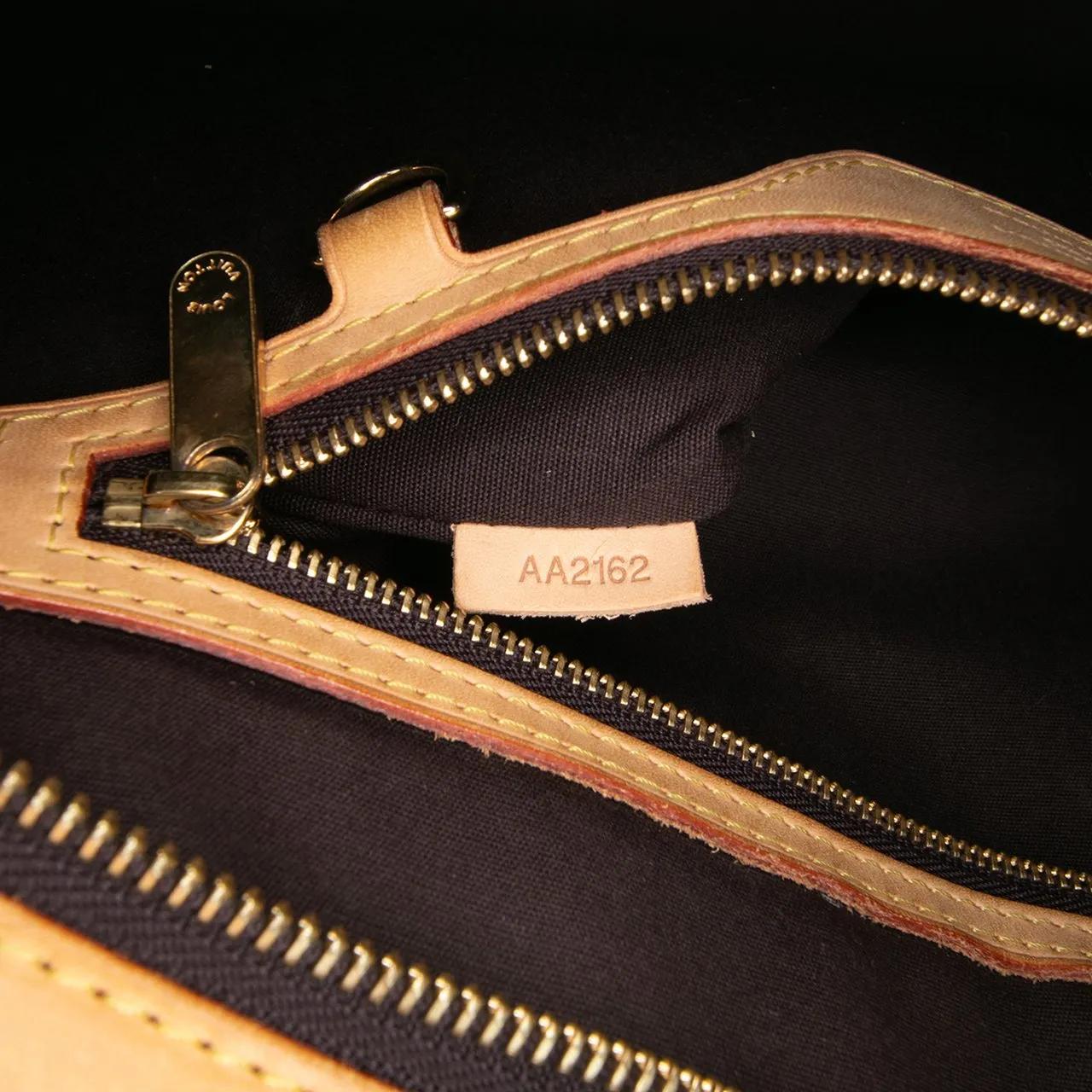 Thumbnail - Louis Vuitton Hobo Bags - Monogram Vernis Brea MM - Gr. unisize - in Orange - für Damen